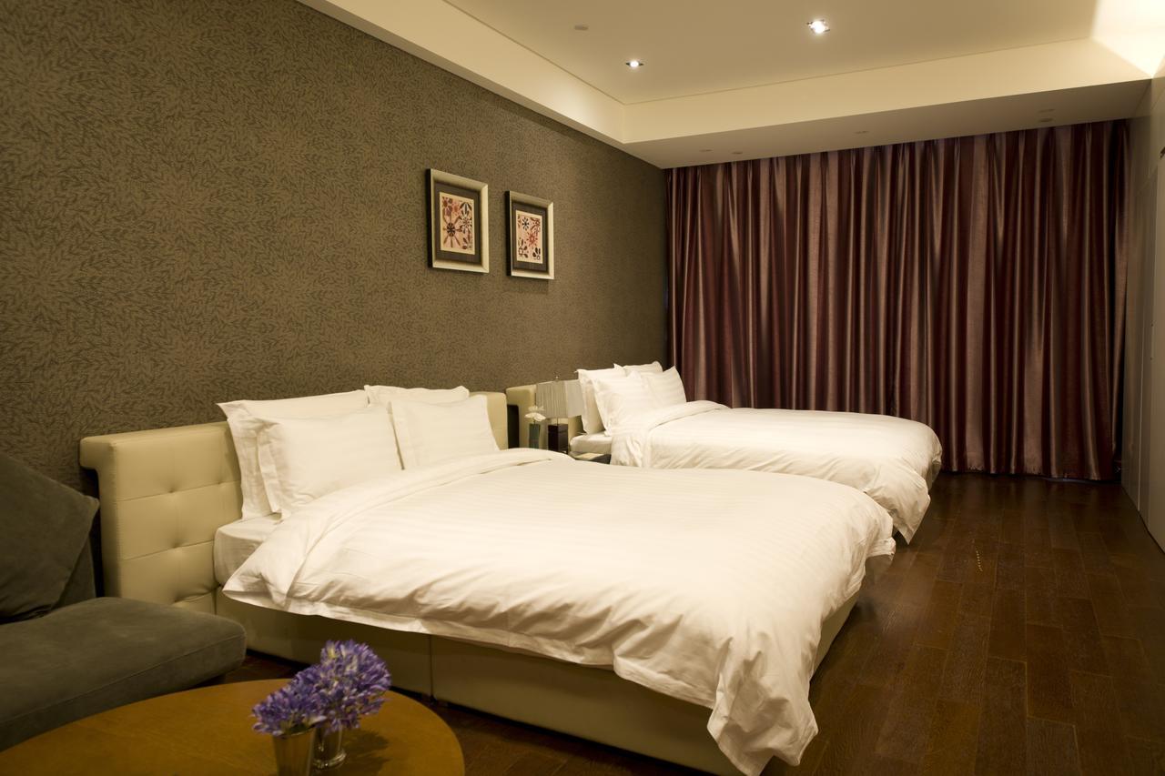 Grand Madison Qingdao Harbour-View Central（Former Qingdao Farglory Hotel） Екстер'єр фото